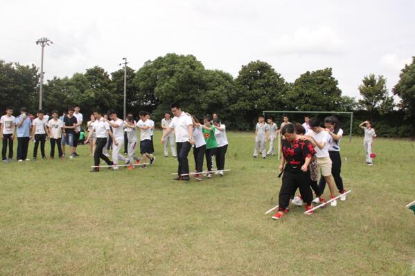 南昌向远轨道技术学校举办第二届夏季趣味运动会